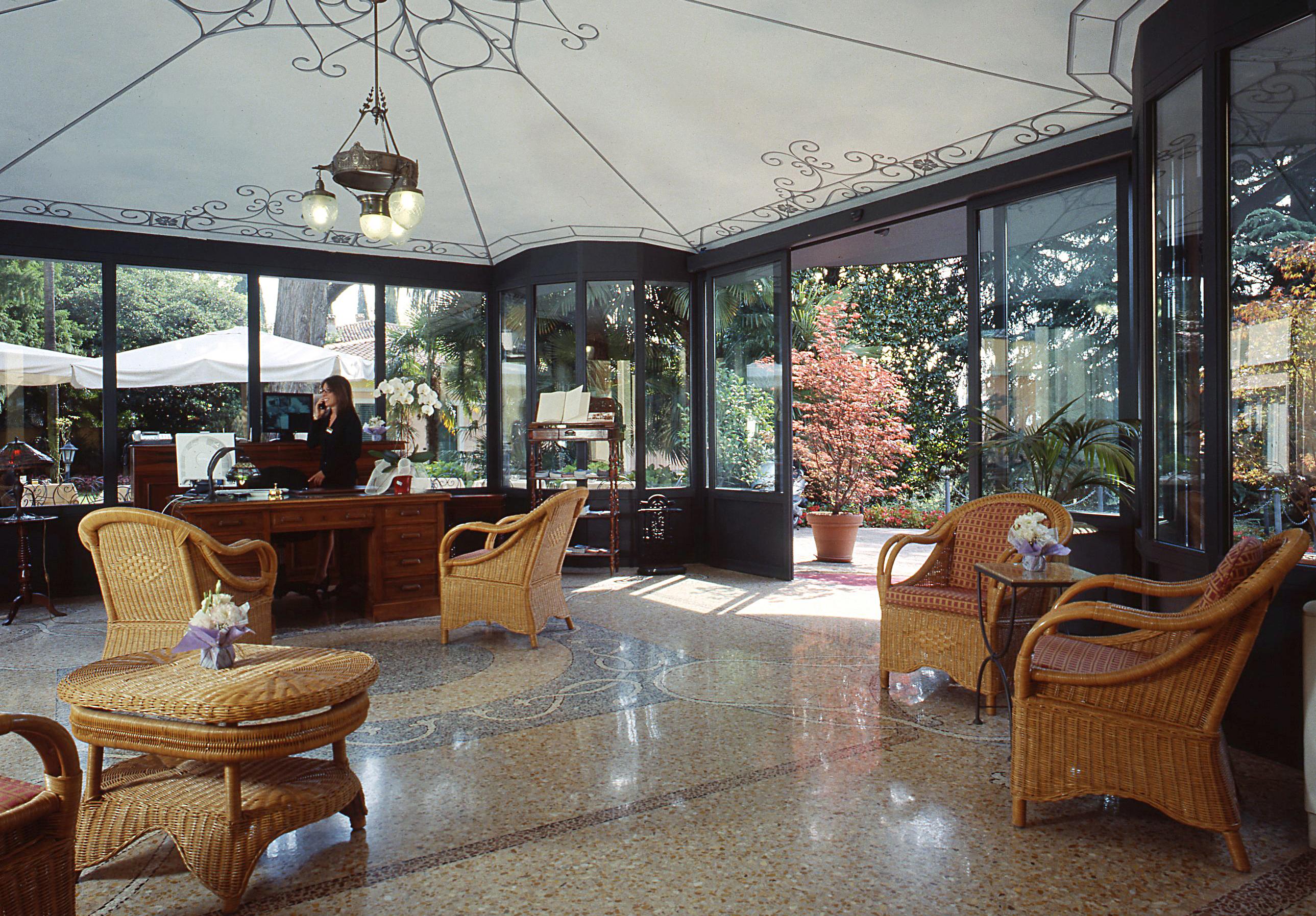 Villa Sofia Hotel การ์โดเน ริเวียรา ภายนอก รูปภาพ