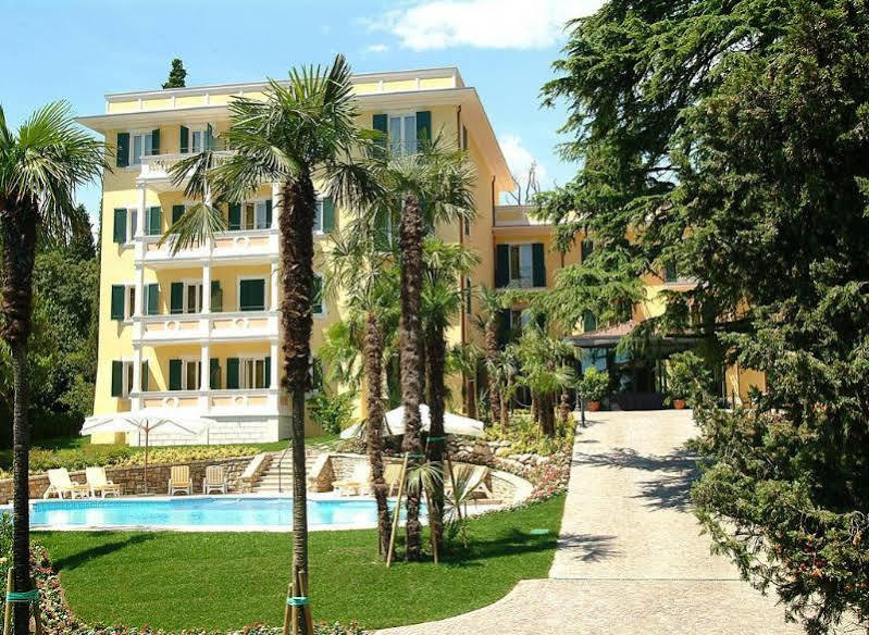 Villa Sofia Hotel การ์โดเน ริเวียรา ภายนอก รูปภาพ