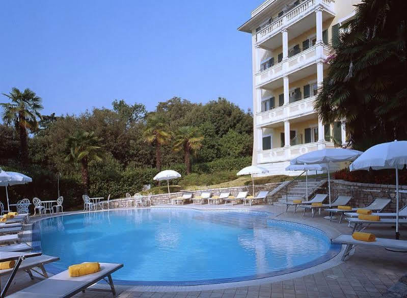 Villa Sofia Hotel การ์โดเน ริเวียรา ภายนอก รูปภาพ